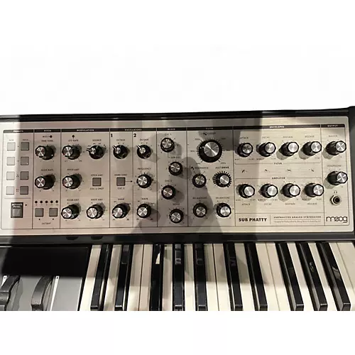Used Moog Sub Phatty 25 Key Synthesizer - musicians--Friend