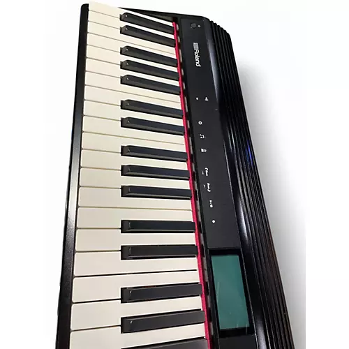 Used Roland  GO:PIANO Portable Keyboard - musicians--Friend