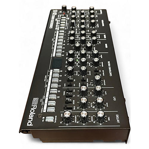 Used Roland SE-02 Synthesizer - musicians--Friend
