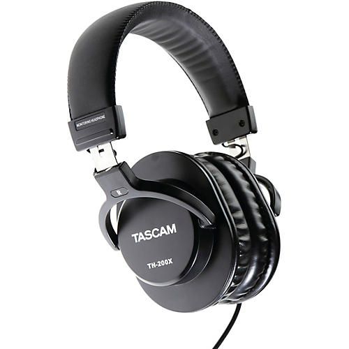 Focusrite Scarlett Solo USB Audio Interface Gen 3 With TASCAM TH-200X Studio Headphones Bundle - musicians--Friend