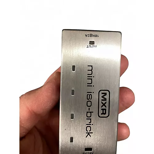 Used MXR M239 MINI ISO-BRICK Power Supply - musicians--Friend