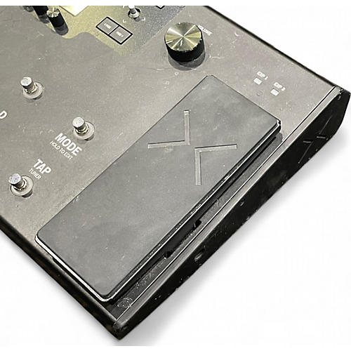 Used Line 6 Helix LT Effect Processor - musicians--Friend