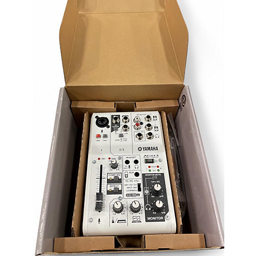 Used Yamaha AG03 Audio Interface - musicians--Friend