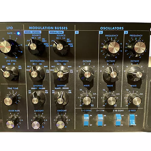 Used Moog Minimoog Voyager Synthesizer - musicians--Friend