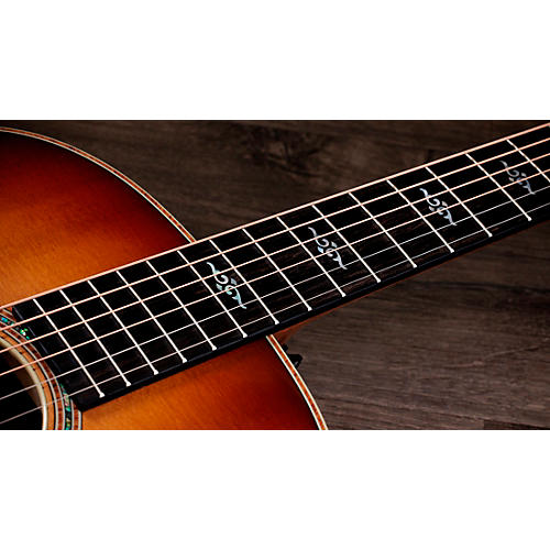 Taylor Gold Label Series 814e Super Auditorium Acoustic-Electric Guitar Natural - musicians--Friend
