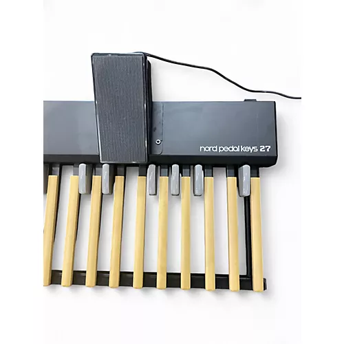 Used Nord Pedal Key 27 MIDI Pedalboard - musicians--Friend