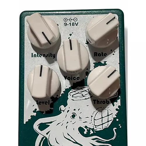 Used EarthQuaker Devices The Depths Optical Vibe Machine Effect Pedal - musicians--Friend