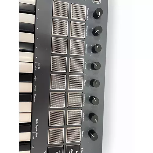 Used Novation FLKEY MINI Portable Keyboard - musicians--Friend