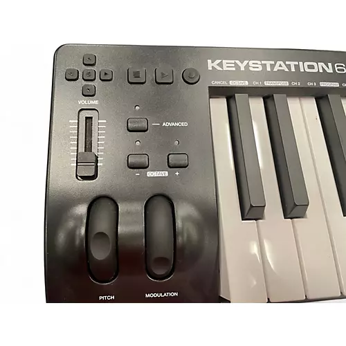 Used M-Audio keystation 61 mkiii - musicians--Friend