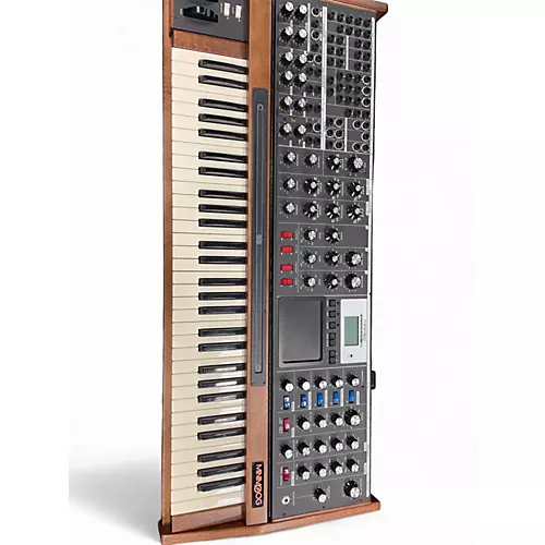 Used Moog Minimoog Voyager XL Synthesizer - musicians--Friend