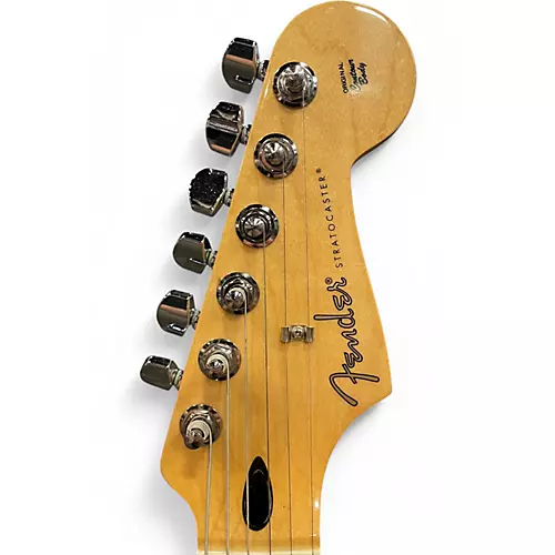 Used 2019 Fender Player Stratocaster Shell Pink Solid Body Electric Guitar Shell Pink - musicians--Friend