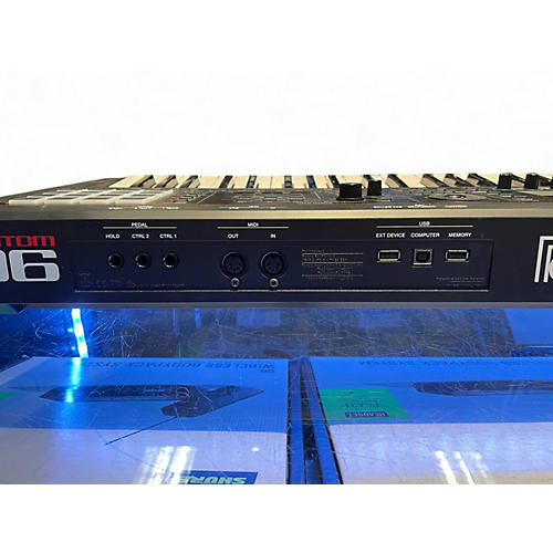 Used Roland Fantom 06 Keyboard Workstation - musicians--Friend