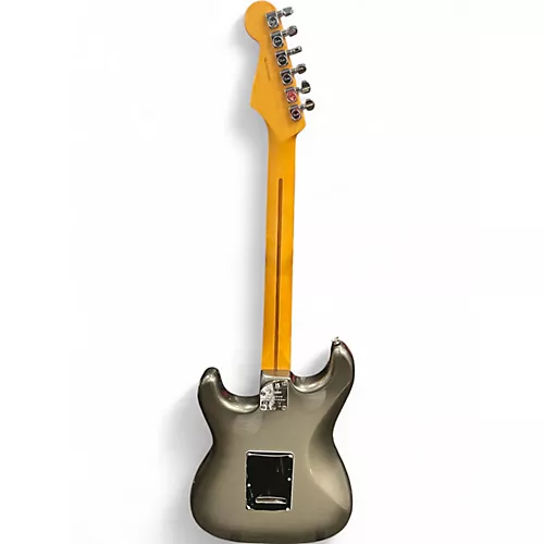 Used Fender American Professional II Stratocaster Silverburst Solid Body Electric Guitar Silverburst - musicians--Friend