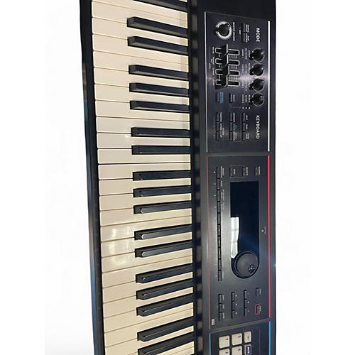 Used Roland Juno-DS Synthesizer - musicians--Friend