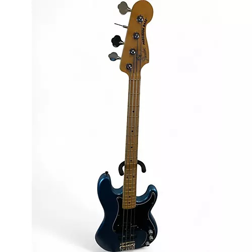 Used Fender American Performer Precision Bass Lake Placid Blue Electric Bass Guitar Lake Placid Blue - musicians--Friend