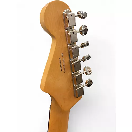Used Fender Player Stratocaster White Solid Body Electric Guitar White - musicians--Friend