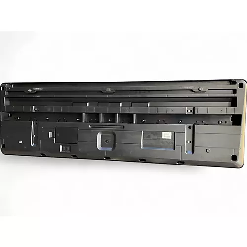 Used Yamaha PSREW300 76 Key Portable Keyboard