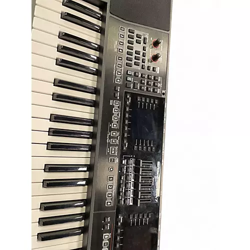 Used Roland E-A7 Arranger Keyboard