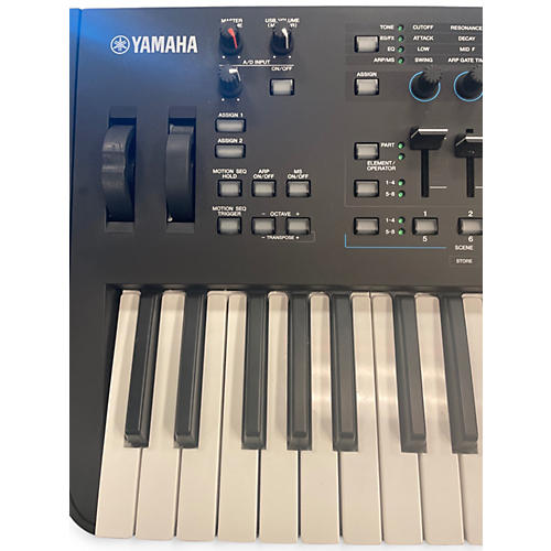 Used Yamaha modx6+ Keyboard Workstation