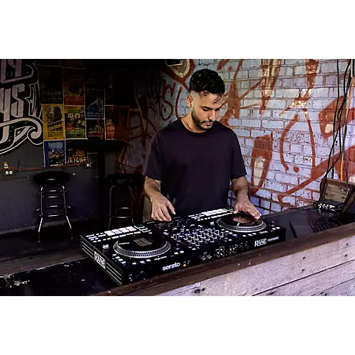 RANE PERFORMER Advanced 4-Channel Motorized DJ Controller Black