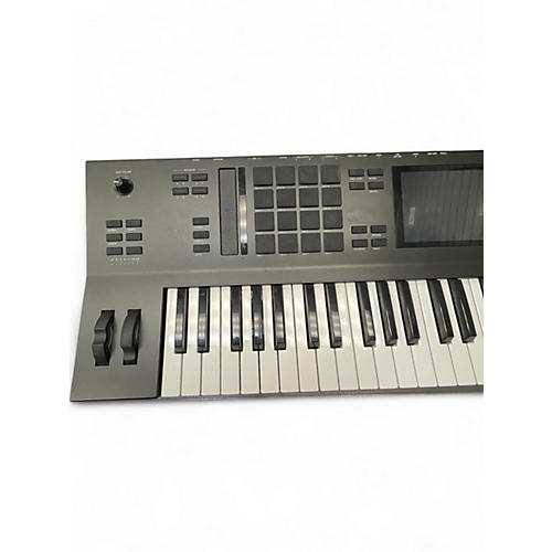 Used Akai Professional MPC Key 61 Keyboard Workstation
