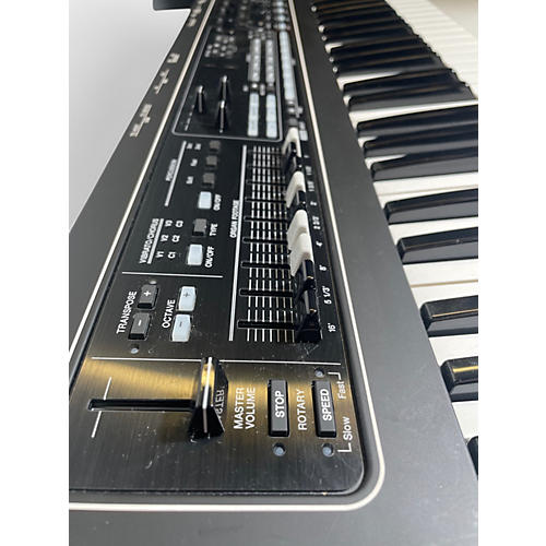 Used Yamaha CK61 Keyboard Workstation
