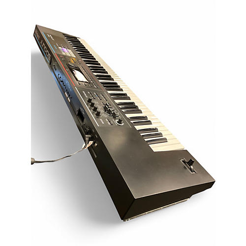Used Roland  JUNO DS76 Keyboard Workstation