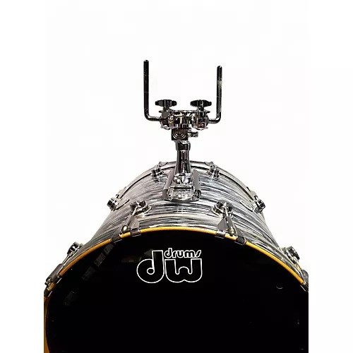 Used DW 4 Piece Collector's Series Black Oyster Drum Kit Black Oyster