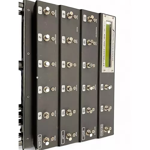 Used Fractal Audio AXE-FX II + Footswitch Multi Effects Processor