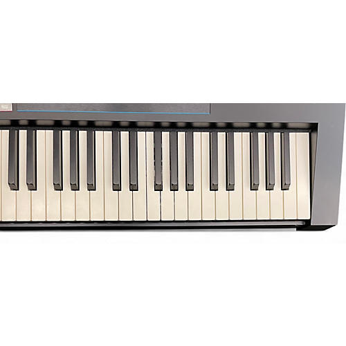 Used Roland JUNO DS88 Keyboard Workstation