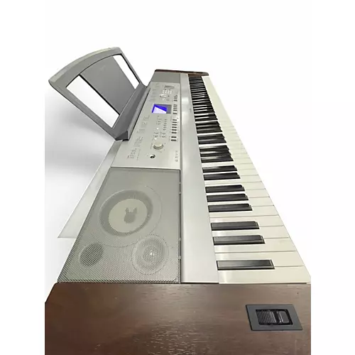 Used Yamaha DGX640 88 Key Digital Piano
