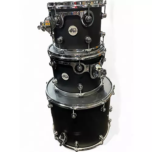 Used DW 5 Piece Design Series Black Drum Kit Black