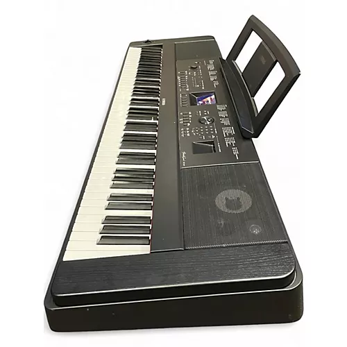 Used Yamaha DGX660 Portable Keyboard
