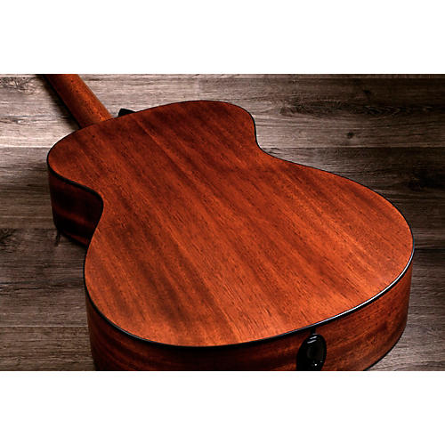 Taylor 322e 12-Fret Grand Concert Acoustic-Electric Guitar Shaded Edge Burst