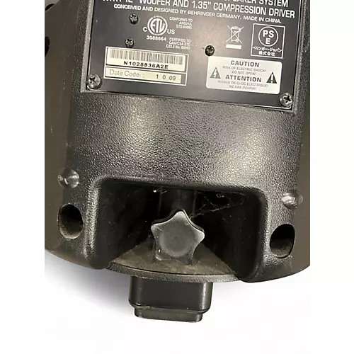 Used Behringer EUROLIVE B212D Powered Speaker