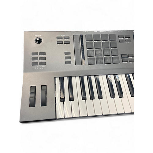 Used Akai Professional MPC Key 61 Keyboard Workstation