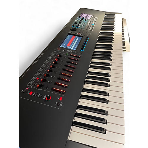 Used Roland Fantom 7 Keyboard Workstation