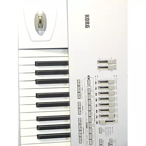 Used KORG pa1x Pro Arranger Keyboard
