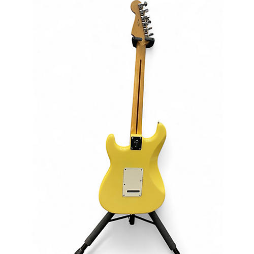 Used Fender Player Stratocaster Buttercream Solid Body Electric Guitar Buttercream