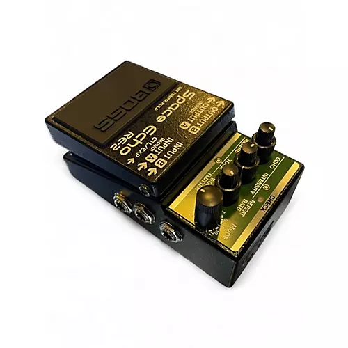 Used BOSS RE2 Effect Pedal