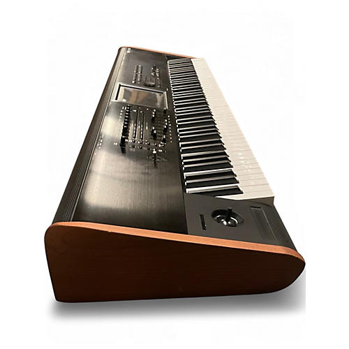 Used Korg  KRONOS 2 Keyboard Workstation