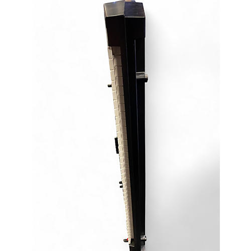 Used Roland e-a7 Arranger Keyboard