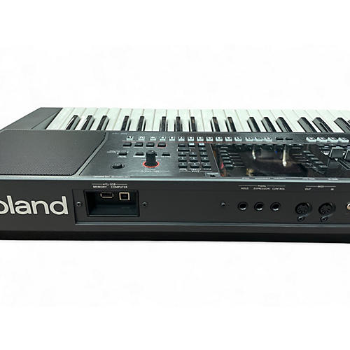 Used Roland E-A7 Arranger Keyboard