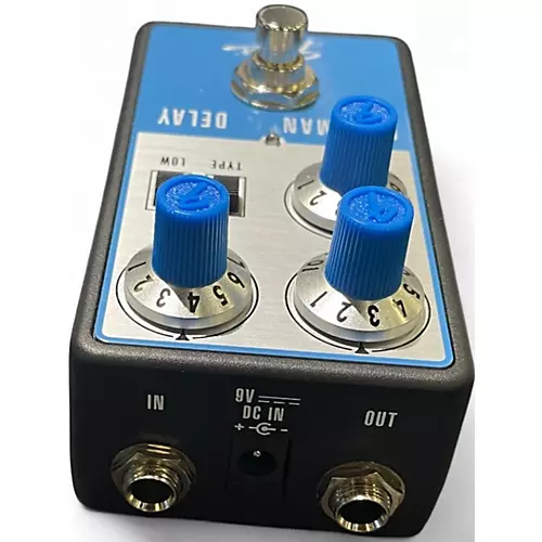 Used Fender BASSMAN DELAY Effect Pedal