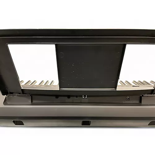 Used Yamaha PSRE373 Portable Keyboard