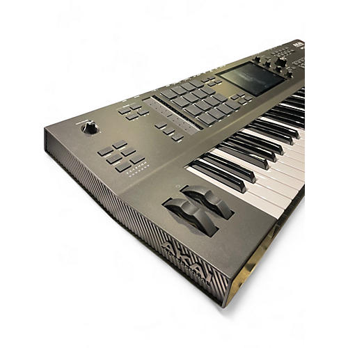 Used Akai Professional MPC Key 61 Keyboard Workstation