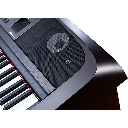 Yamaha DGX-670 88-Key Portable Grand Black