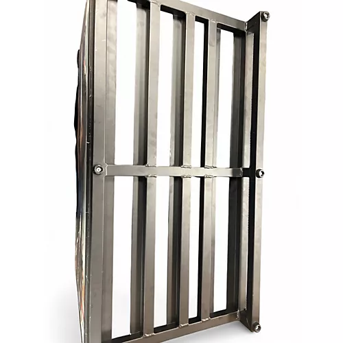 Used Pedaltrain classic pro Pedal Board