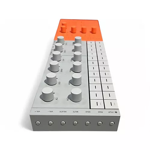 Used Yamaha seqtrak Synthesizer