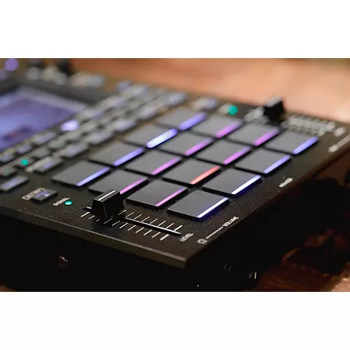 KORG KAOSS Replay Dynamic Effects Processor and Sampler